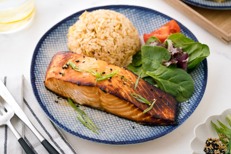 Miso Salmon 味噌サーモン • Just One Cookbook