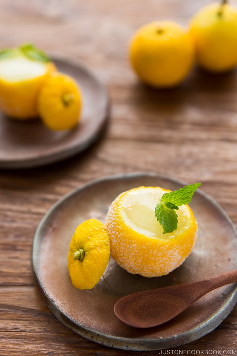 Yuzu Sorbet served on a bizenware.