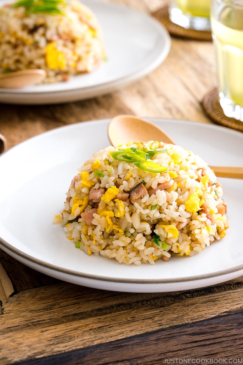 Steamed White Rice With Fried Egg