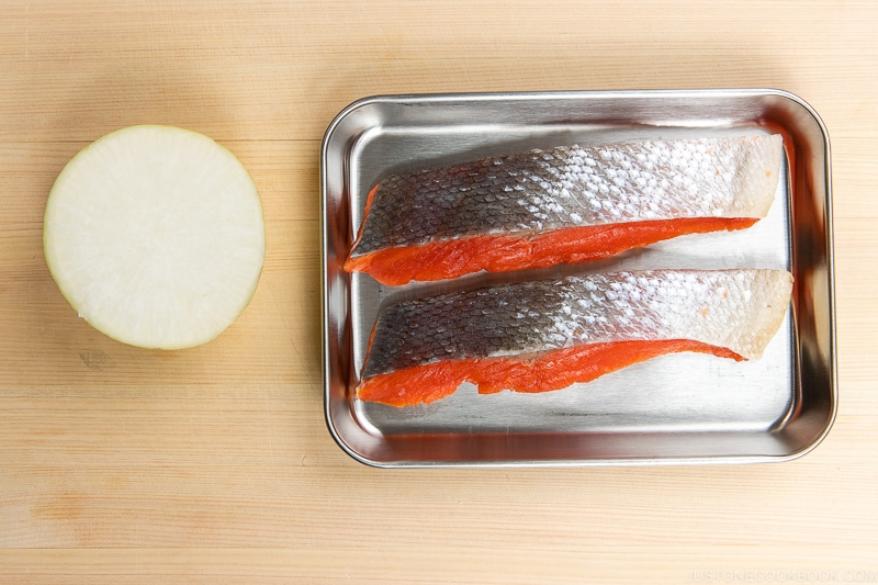Shiozake Japanese Salted Salmon Ingredients