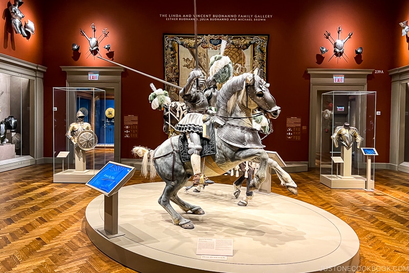 knights and armor on display at The Art Institute of Chicago