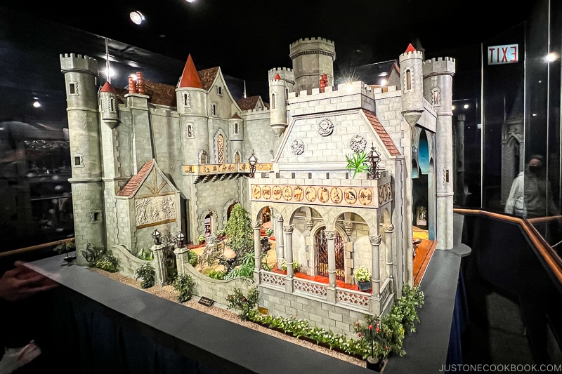 Colleen Moore's Fairy Castle