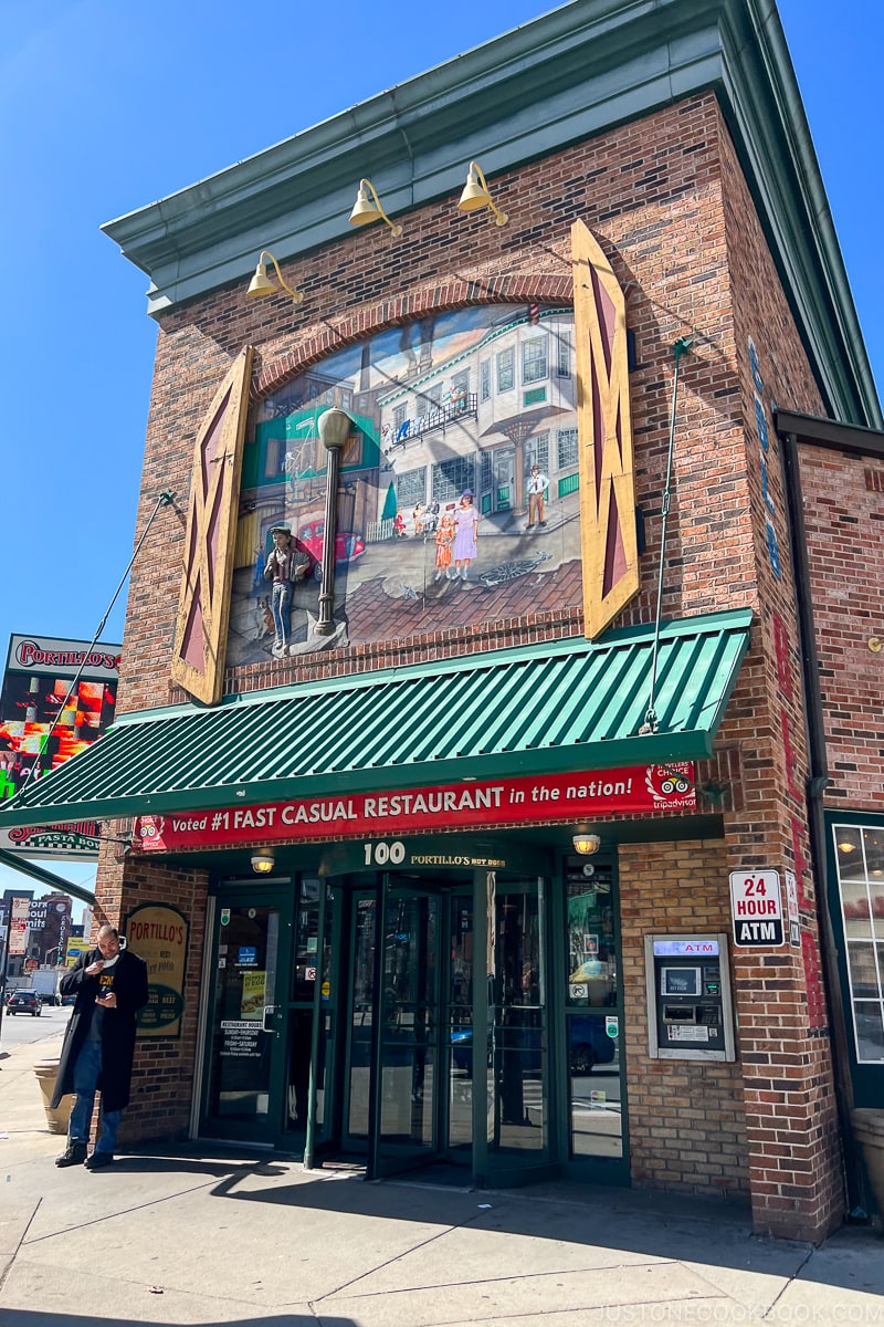 exterior of Portillo's Hot Dogs