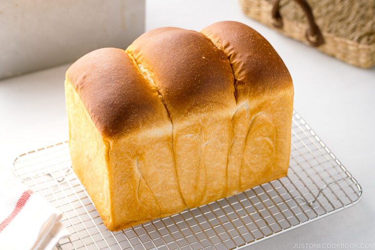 Japanese Milk Bread (Shokupan) (Video) 食パン • Just One Cookbook