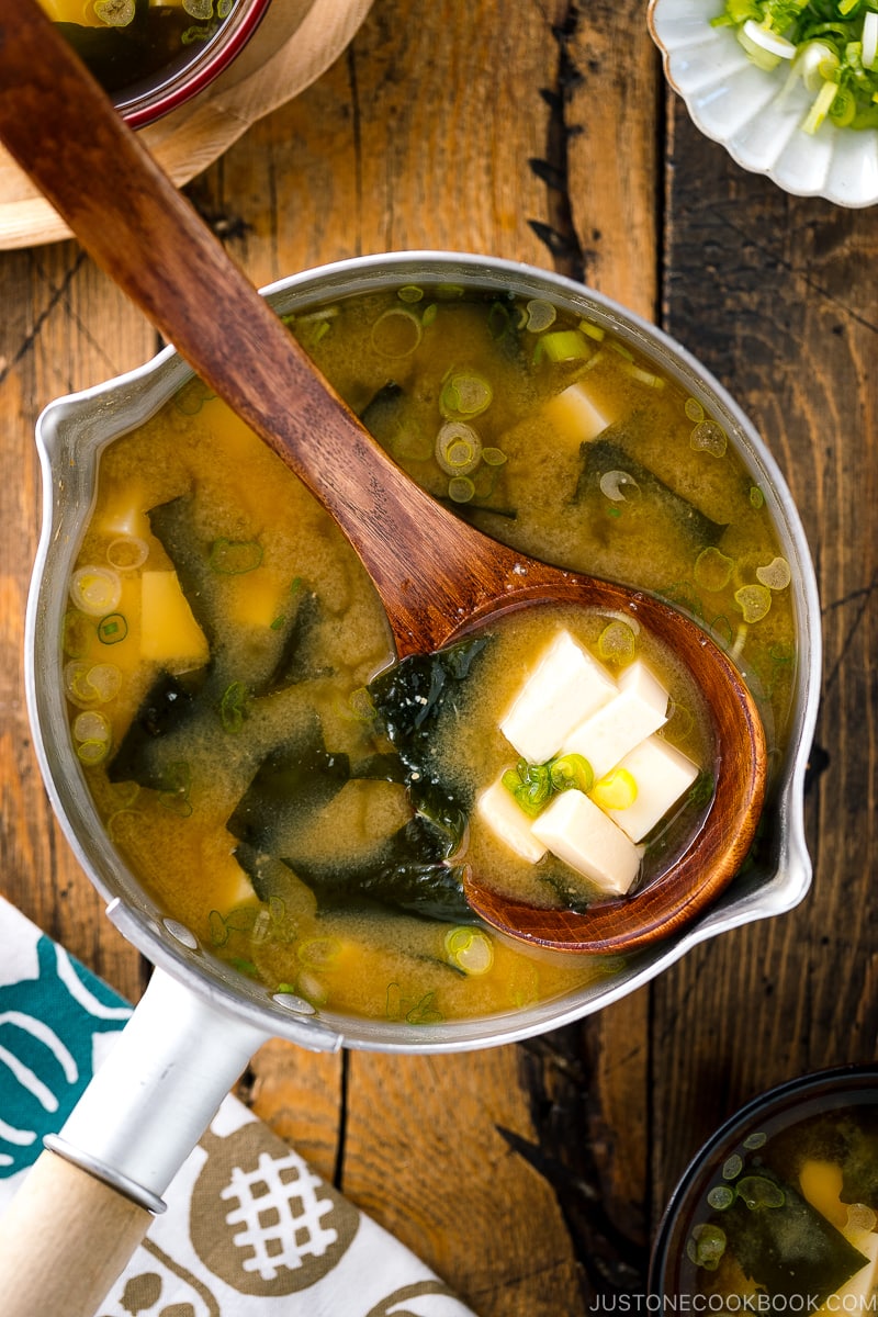 Authentic Homemade Japanese Miso Soup