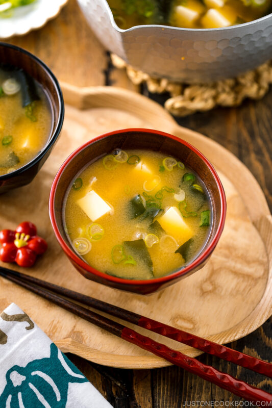 Homemade Miso Soup 味噌汁 • Just One Cookbook