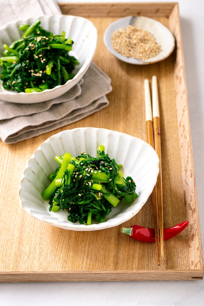 A white bowl containing Easy Chrysanthemum Salad.