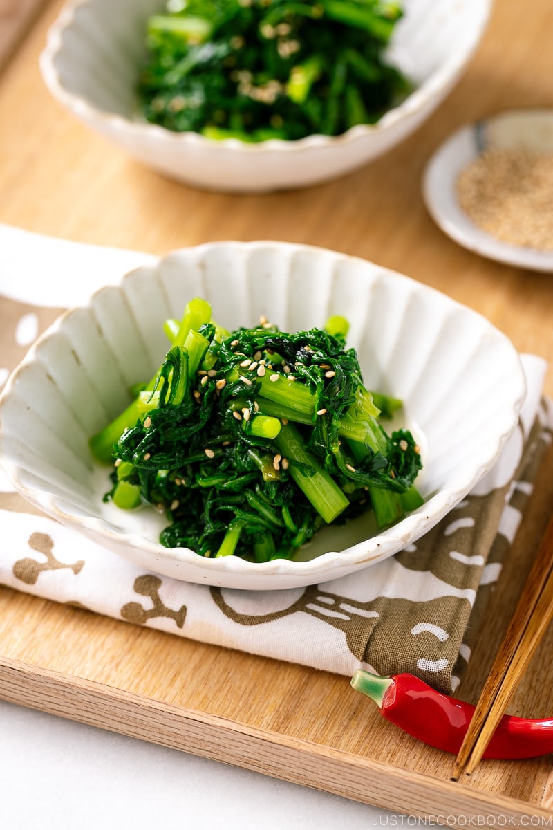 A white bowl containing Easy Chrysanthemum Salad.