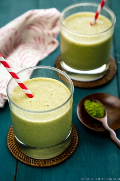 Glasses containing Green Tea Smoothie.