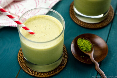 Glasses containing Green Tea Smoothie.