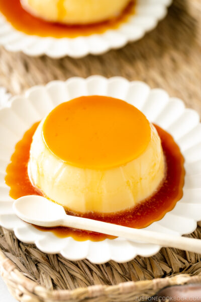 White plates containing Purin (Japanese Custard Pudding).