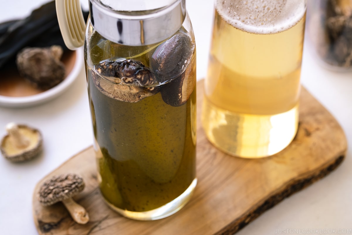 Glass pitchers containing vegan dashi (shiitake kombu dashi).