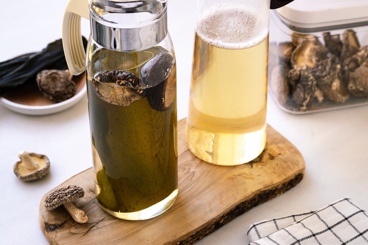 Glass pitchers containing vegan dashi (shiitake kombu dashi).