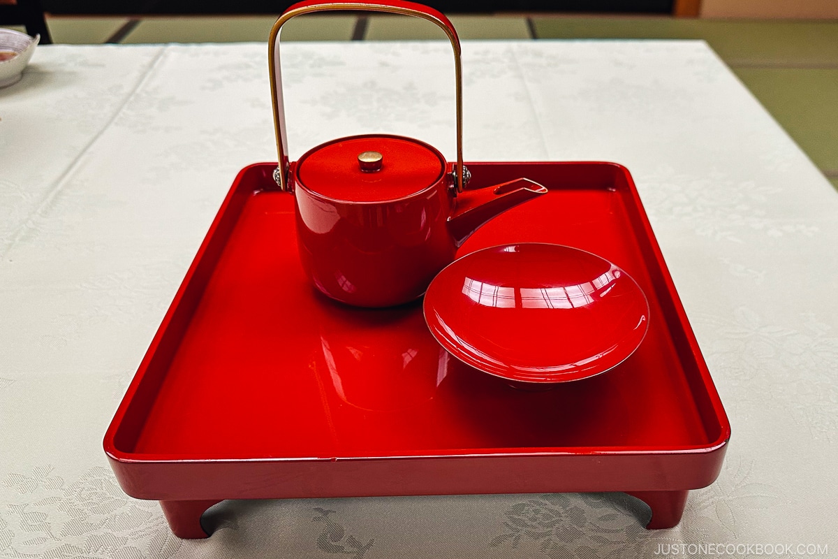 red new year lacquer sake set