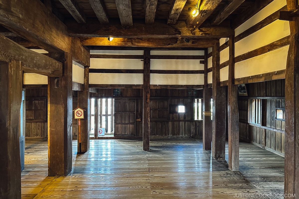 wood beam support inside Maruoka-jo Castle