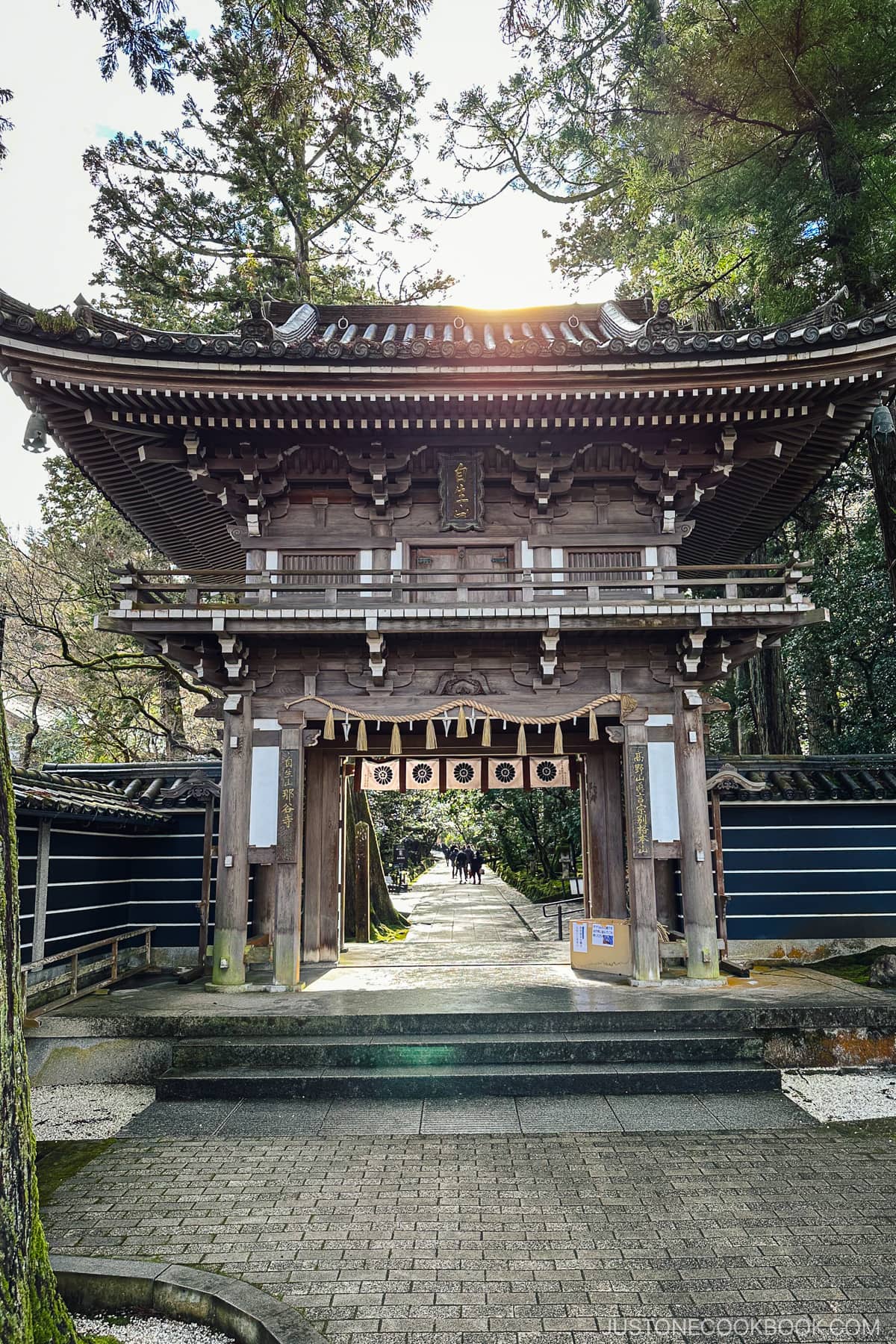 entrance gate to Natadera Temple