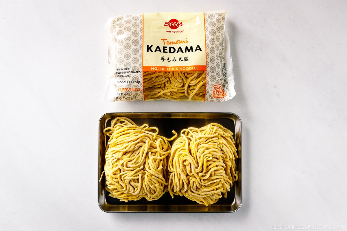 Temomi Kaedama Thick Ramen Noodles