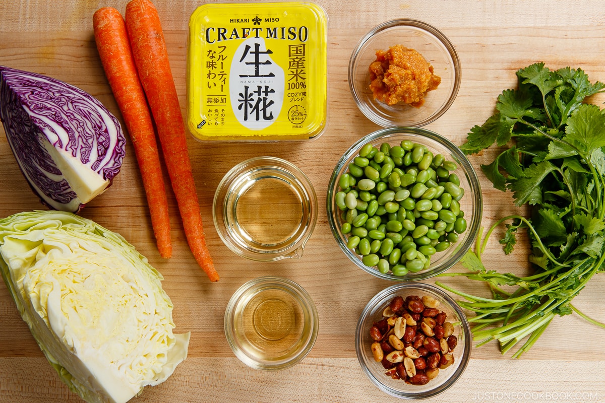 Asian Cabbage Salad Ingredients