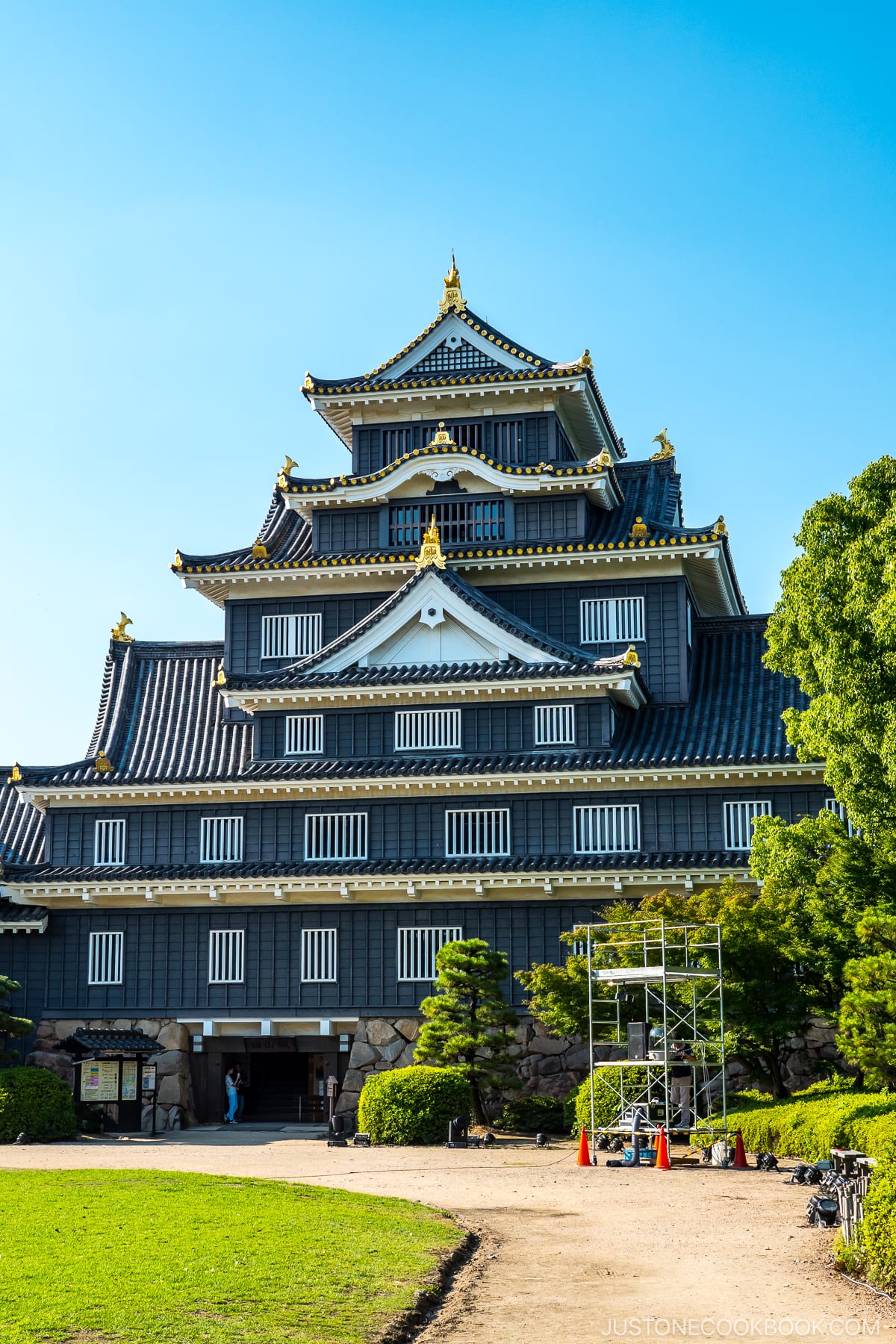 exterior of Okayama Castle