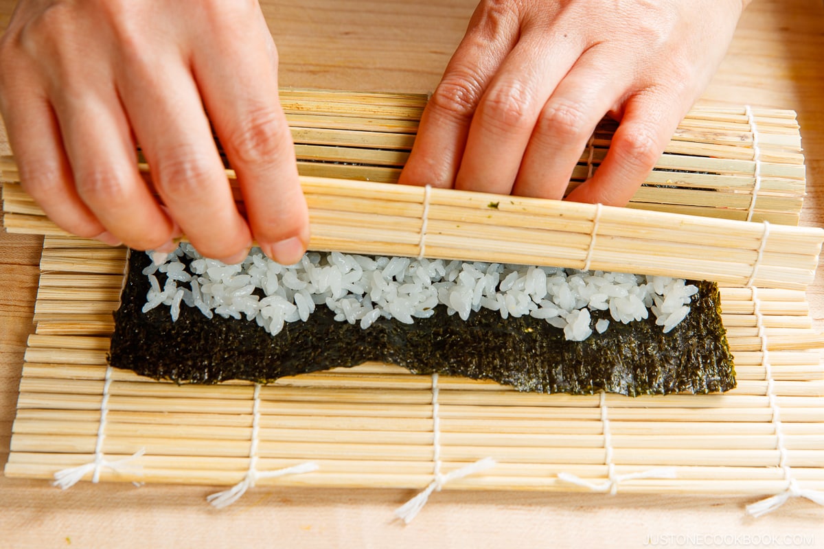 Vegetarian Sushi Rolls-step by step-51