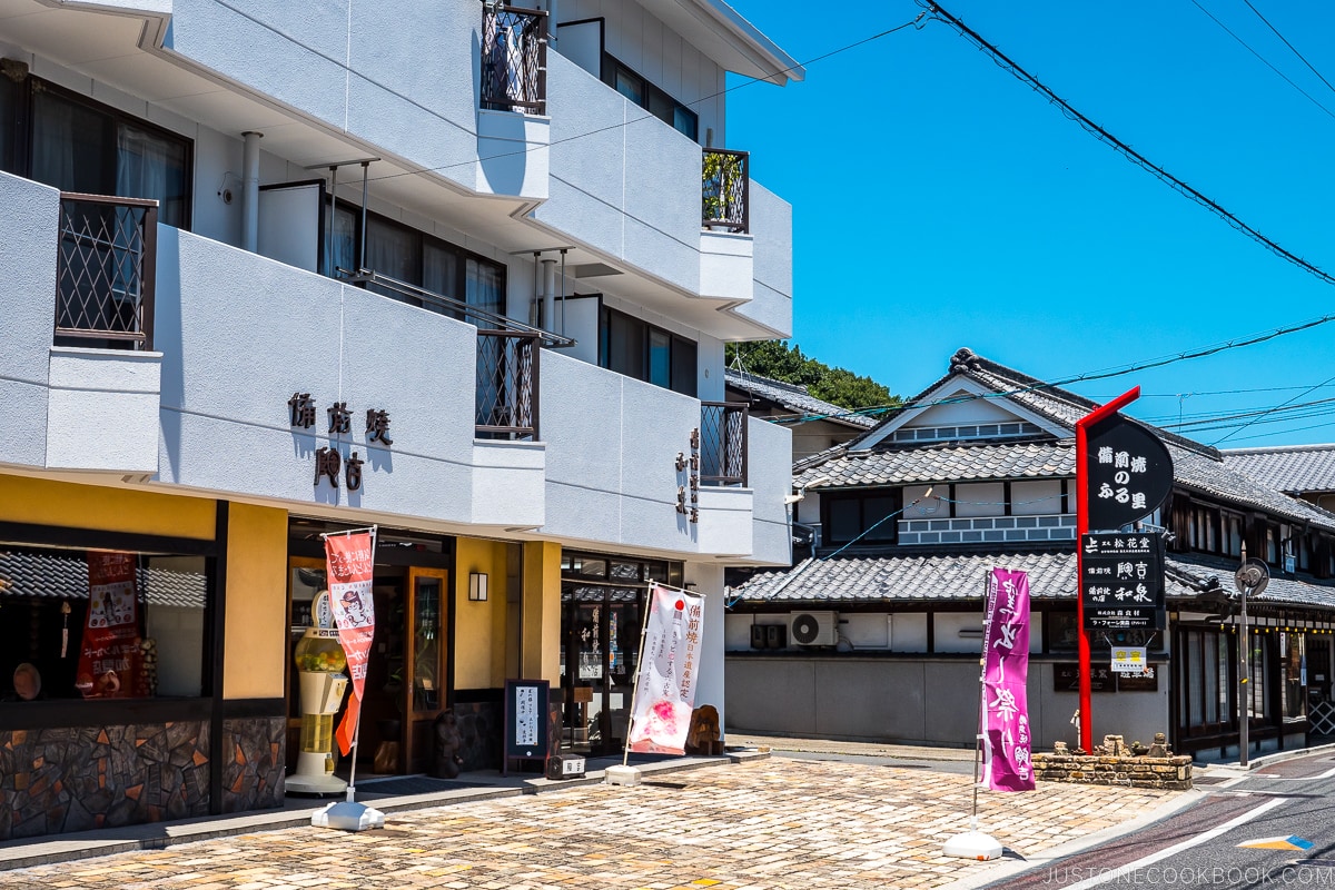 shops below a 3 story building