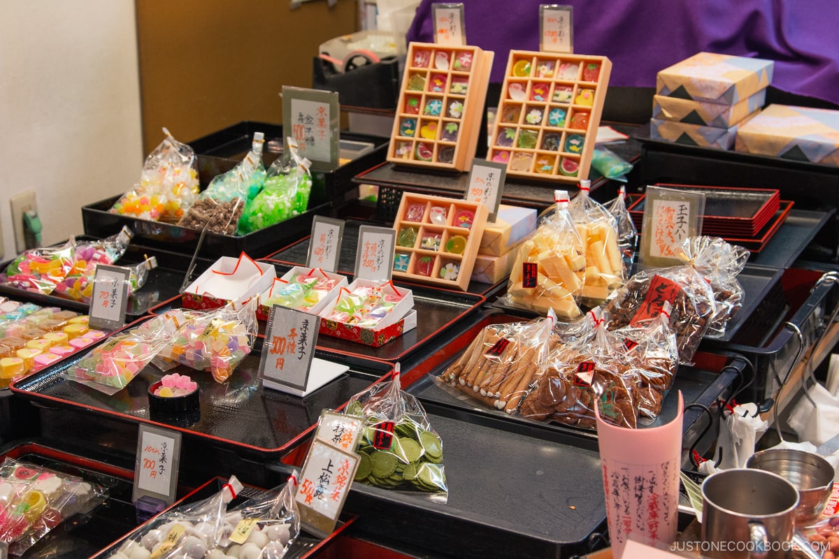 sweets shop in Nishiki market