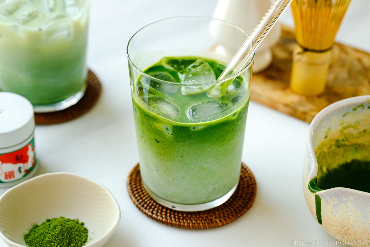 Iced Green Tea Latte アイス抹茶ラテ • Just One Cookbook