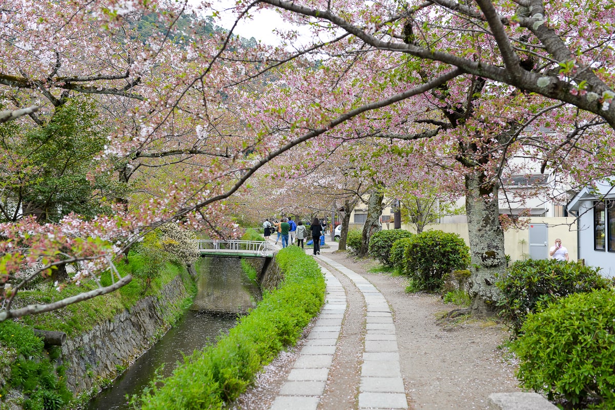 Philosopher's path by https://commons.wikimedia.org/wiki/File:The_Philosophers_Walk_is_about_2km_long_and_runs_along_a_canal.jpg