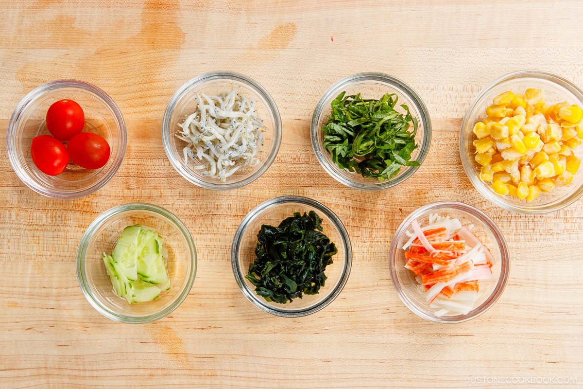 Japanese Cold Tofu (Hiyayakko) Ingredients 2