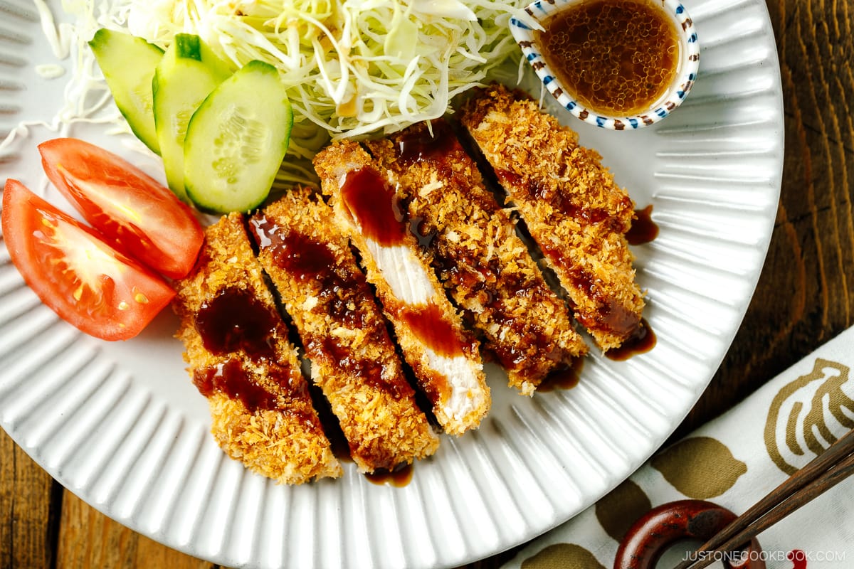 Baked Tonkatsu 揚げないとんかつ • Just One Cookbook