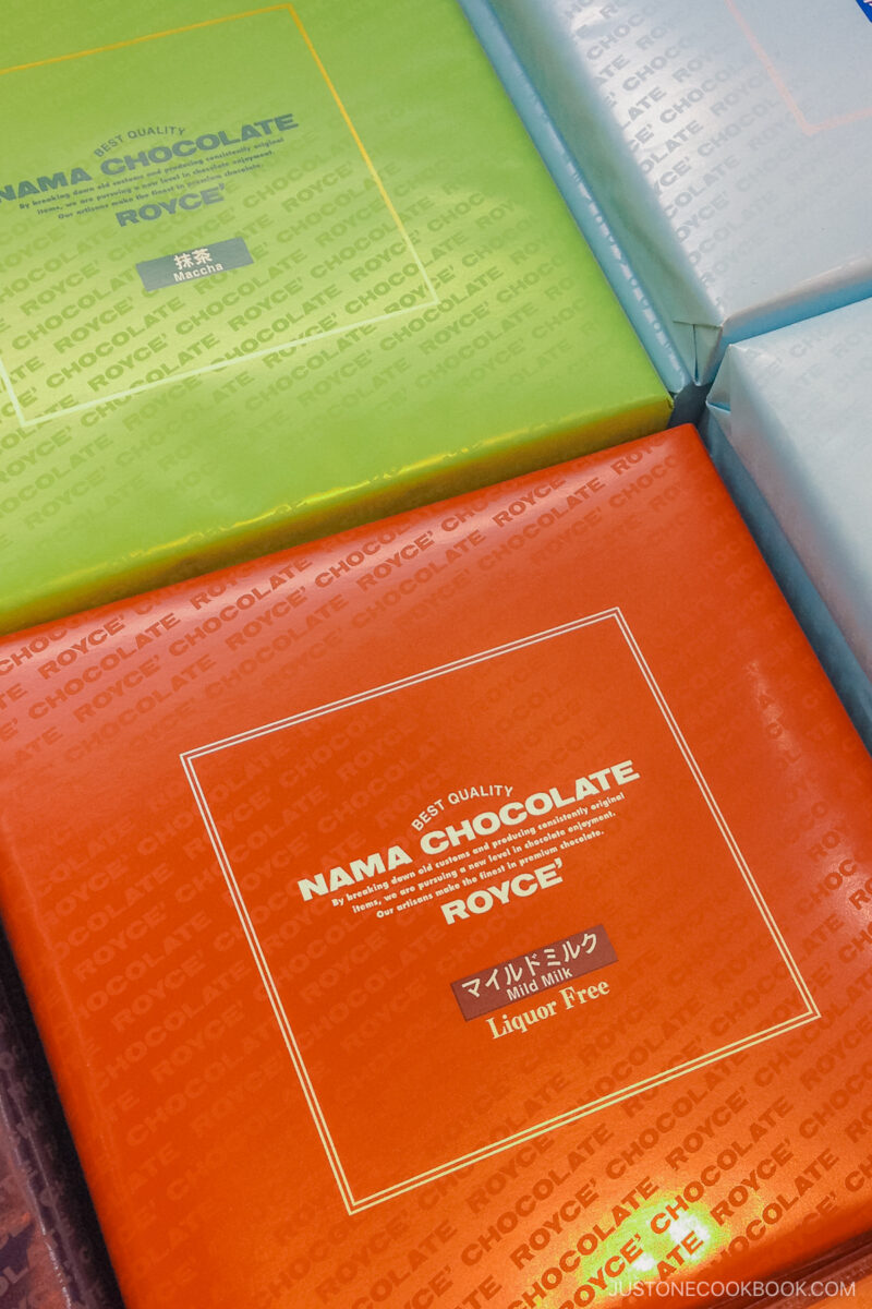 boxes of Hokkaido's most famous nama chocolate, Royce