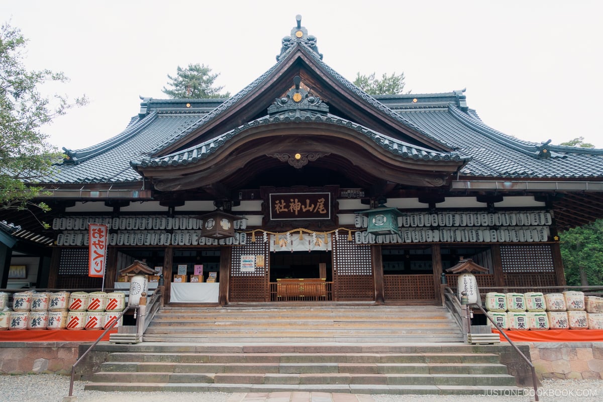 Oyama Jinja Shrine main shrine