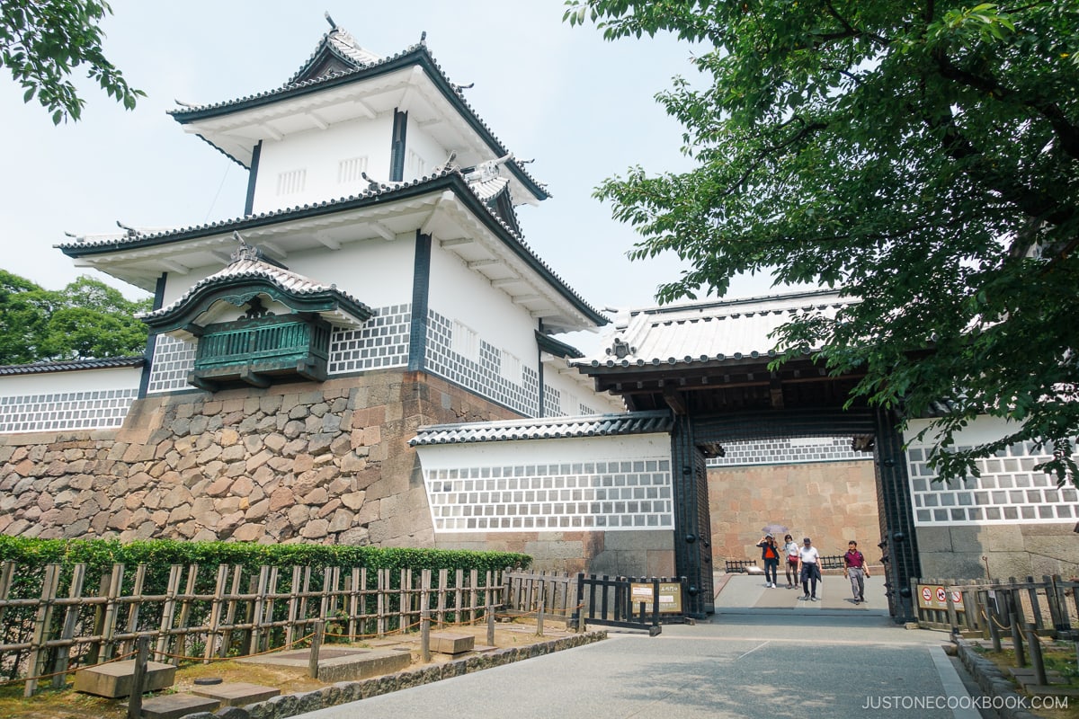 Kanazawa Castle Park entrance