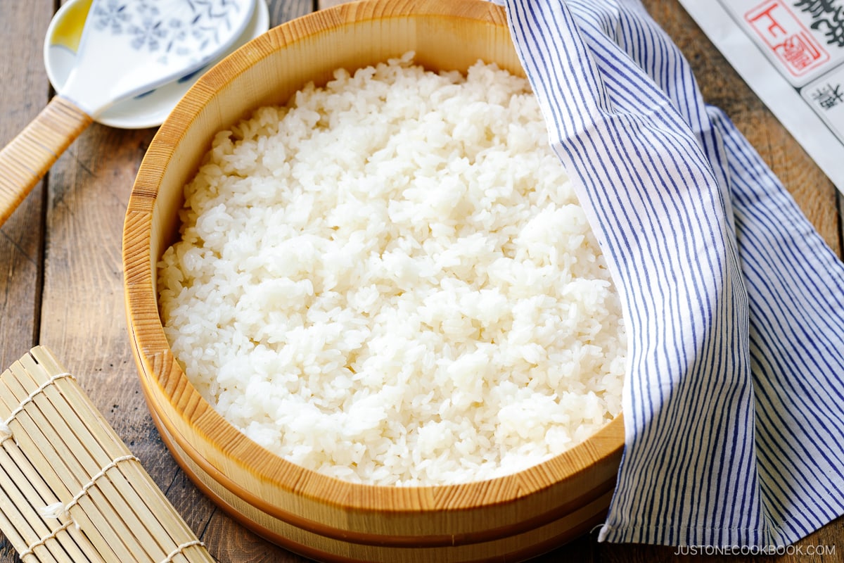 Perfect & Easy Sushi Rice in Rice Cooker