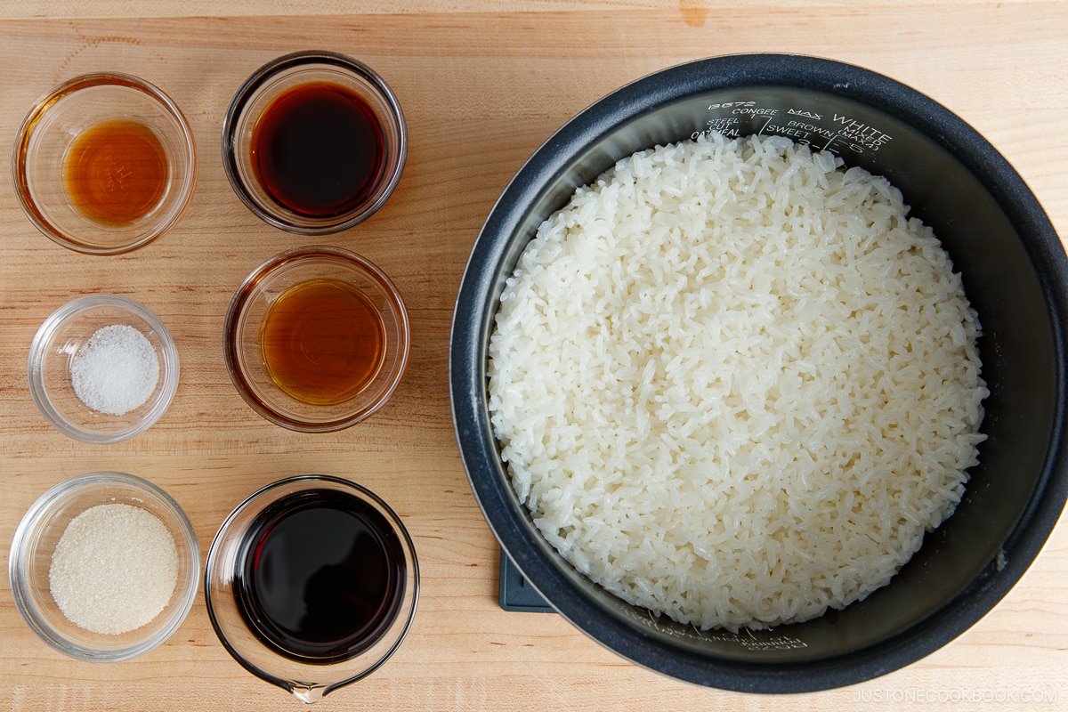 Yaki Onigiri (Grilled Rice Ball) Ingredients