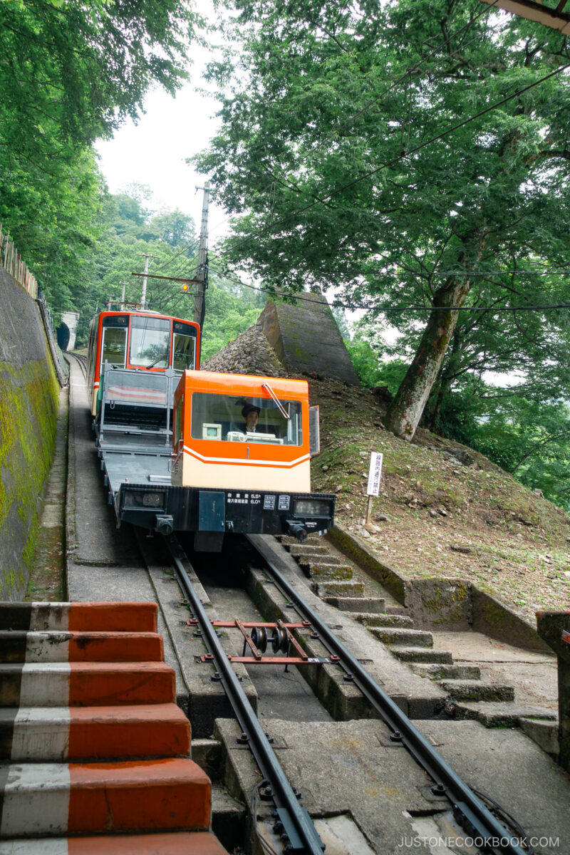 Cable Car Ride between Tateyama and Bejodaira