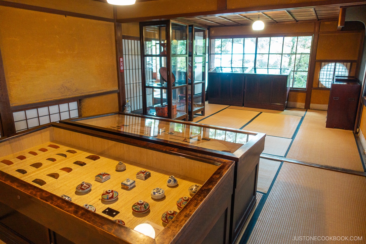Kusakabe Heritage House exhibition of historic ceramics