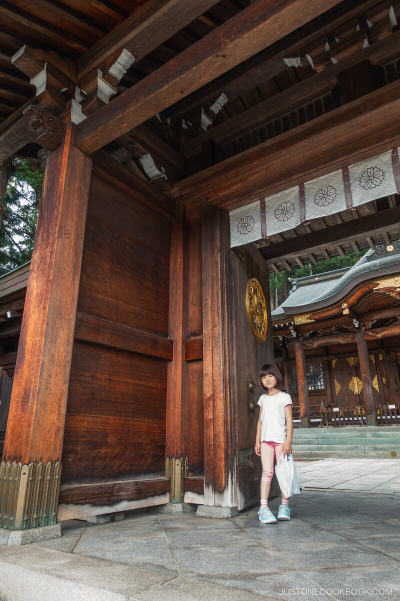 Entrance to the main shrine at Sakurayama Hachiman Shrine