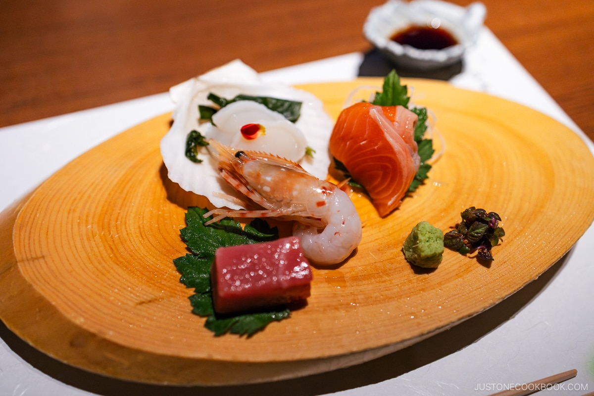 Sashimi of Tuna, Akan salmon, scallops, shrimp