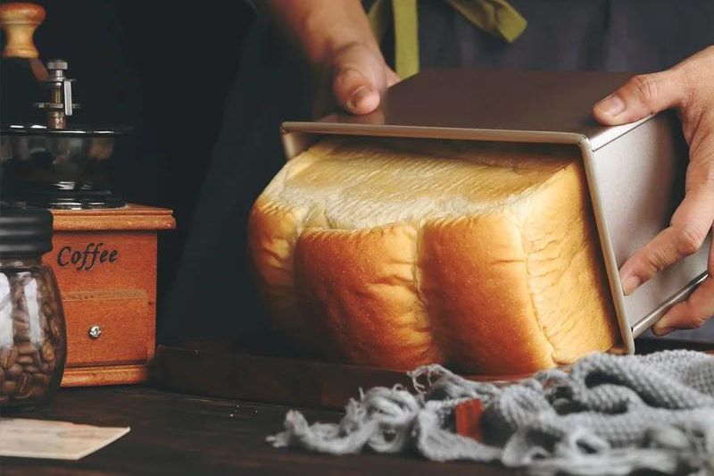 https://www.justonecookbook.com/wp-content/uploads/2023/11/Chefmade-Pullman-Loaf-Pan.jpg