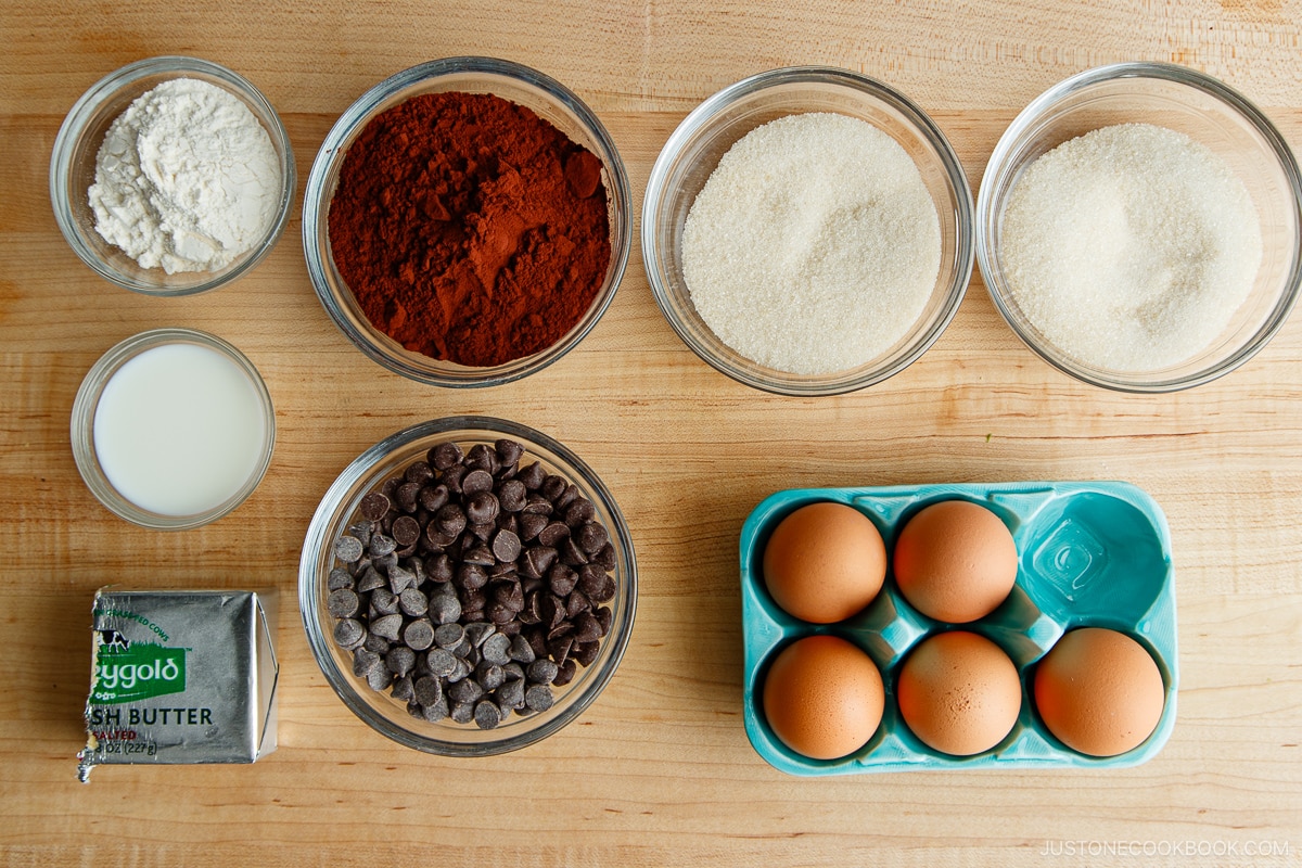 Chocolate Gateau (Chocolate Cake) Ingredients