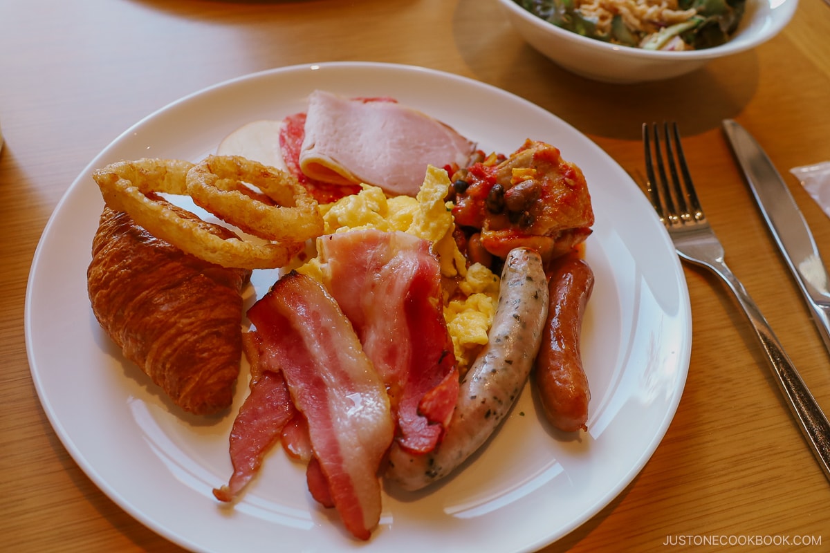 Hotel breakfast continental palte