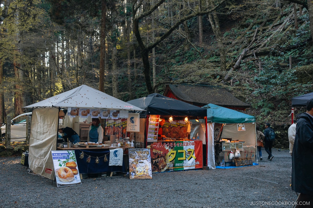 stands selling snacks