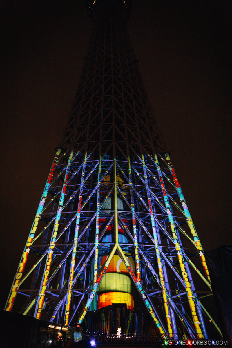 Light projection mapping on Tokyo Skytree