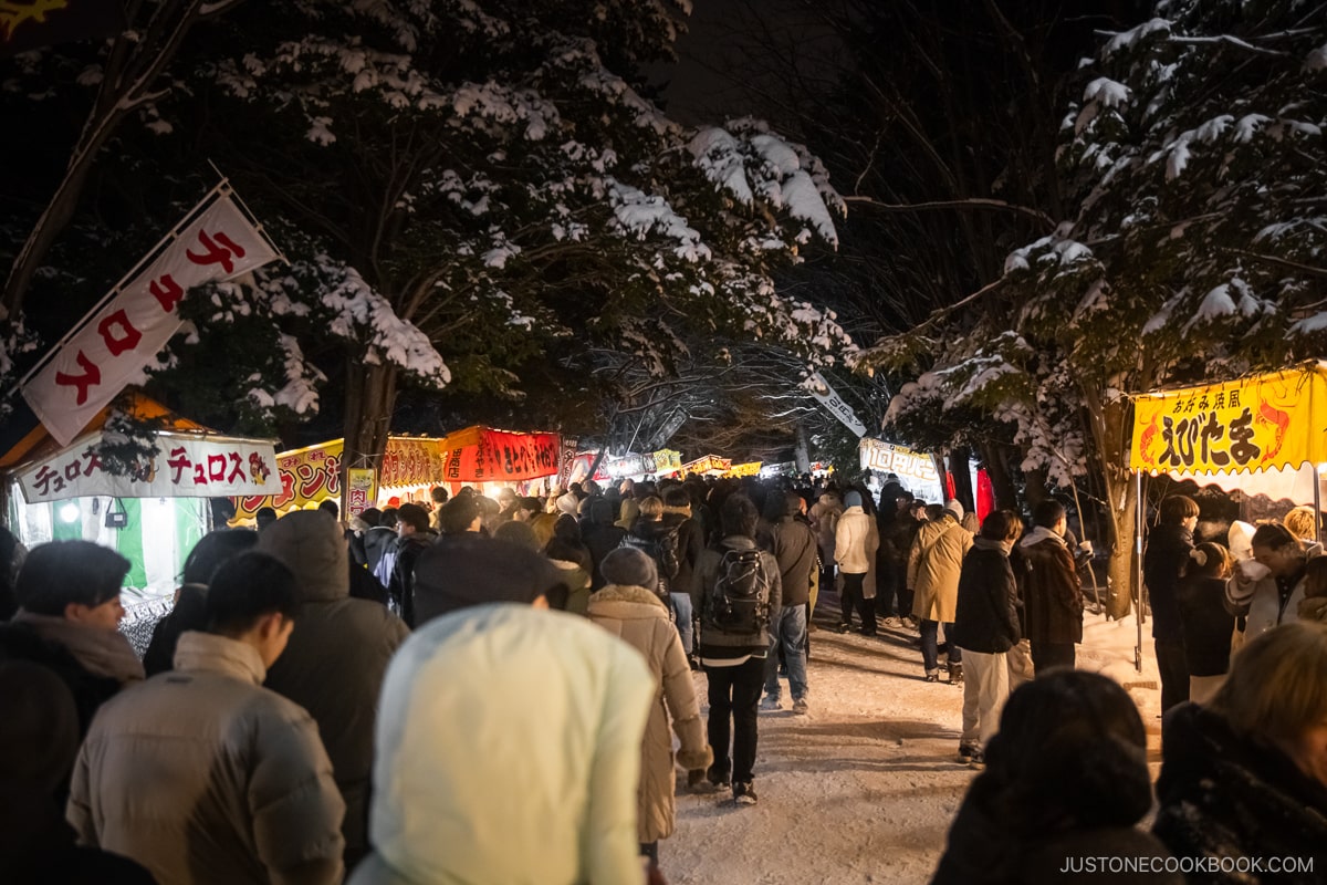 Food stall in Hokkaido Jingu in winter