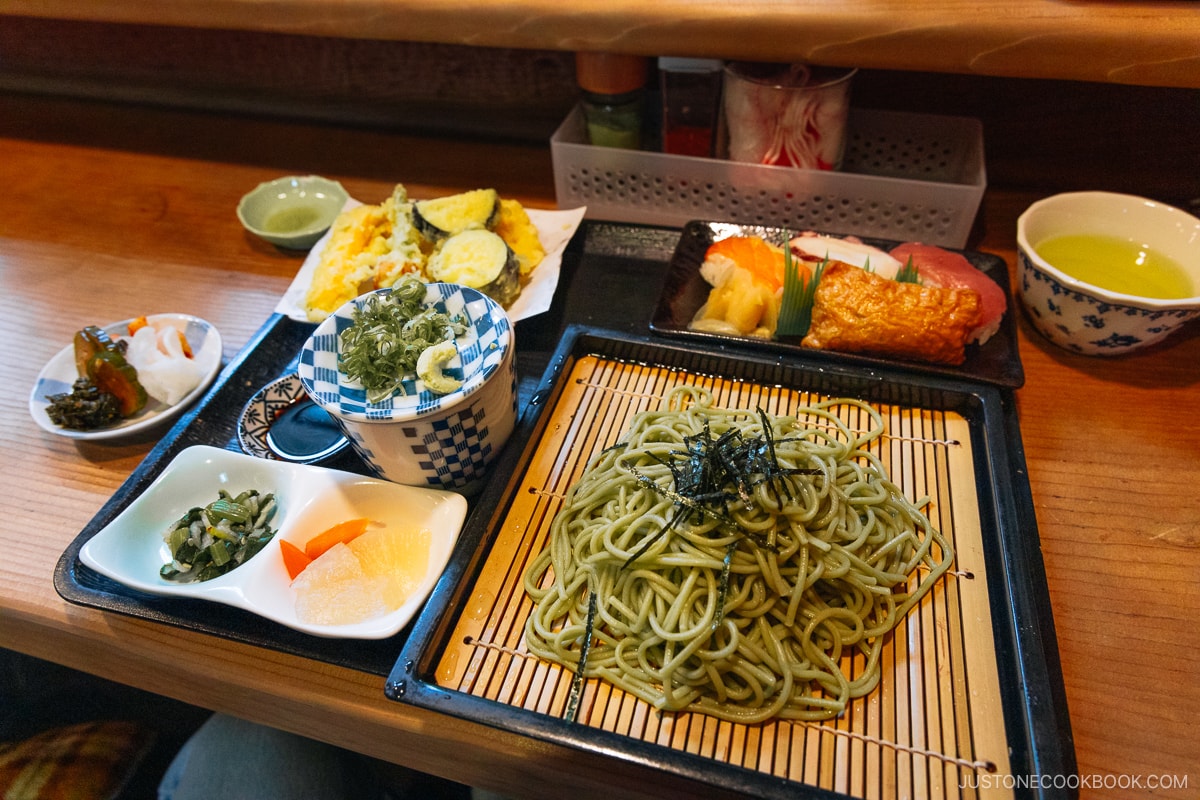 Lunch set with green tea soba, sushi and tempura