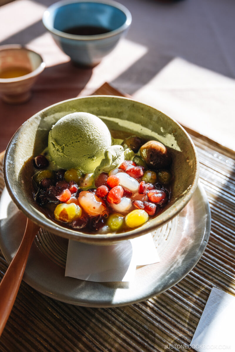 Match ice cream with beans and red bean paste