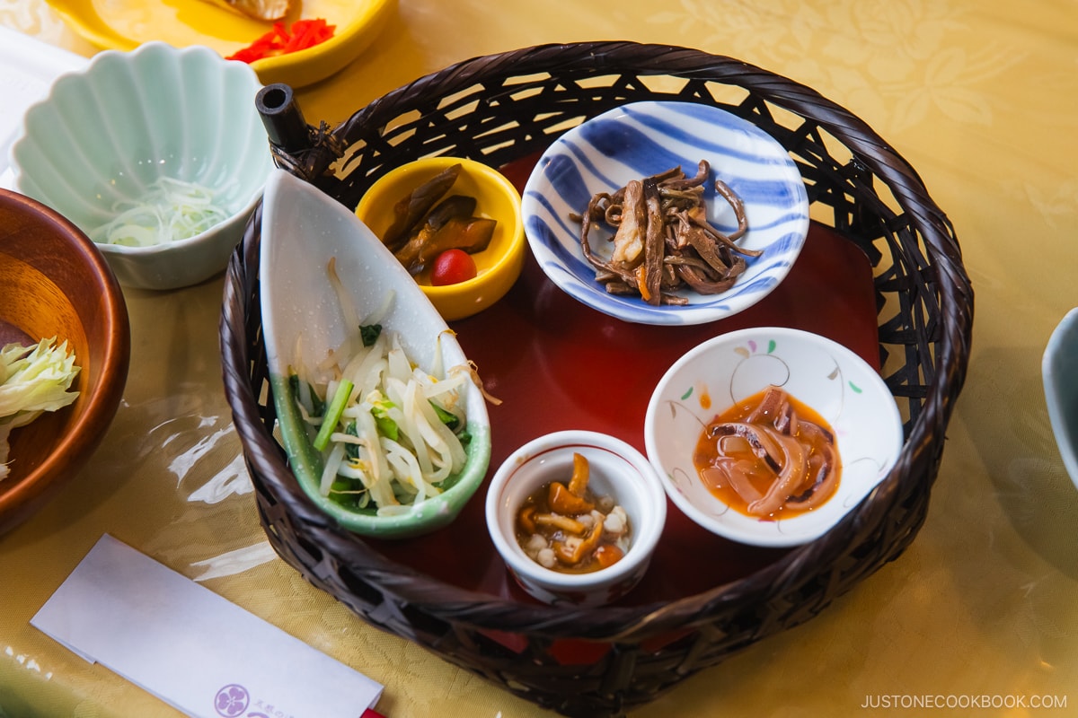 Breakfast plate with five different dishes