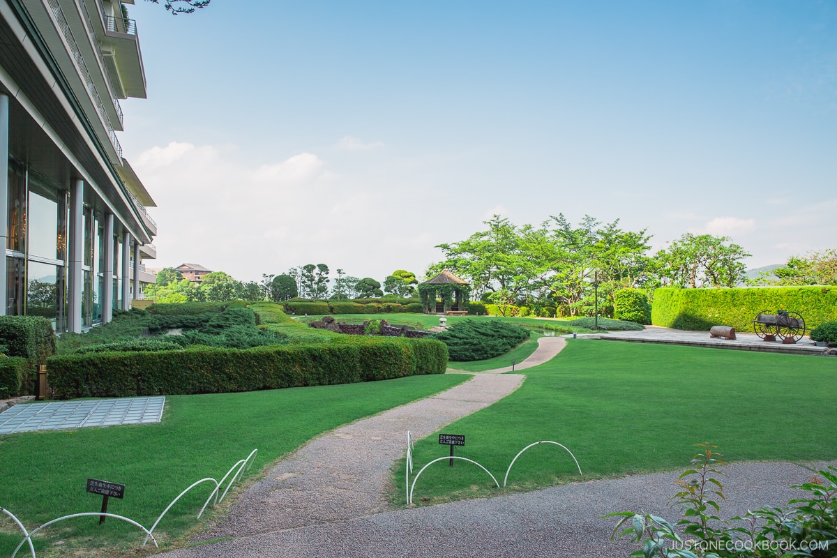 Arima Grand Hotel garden