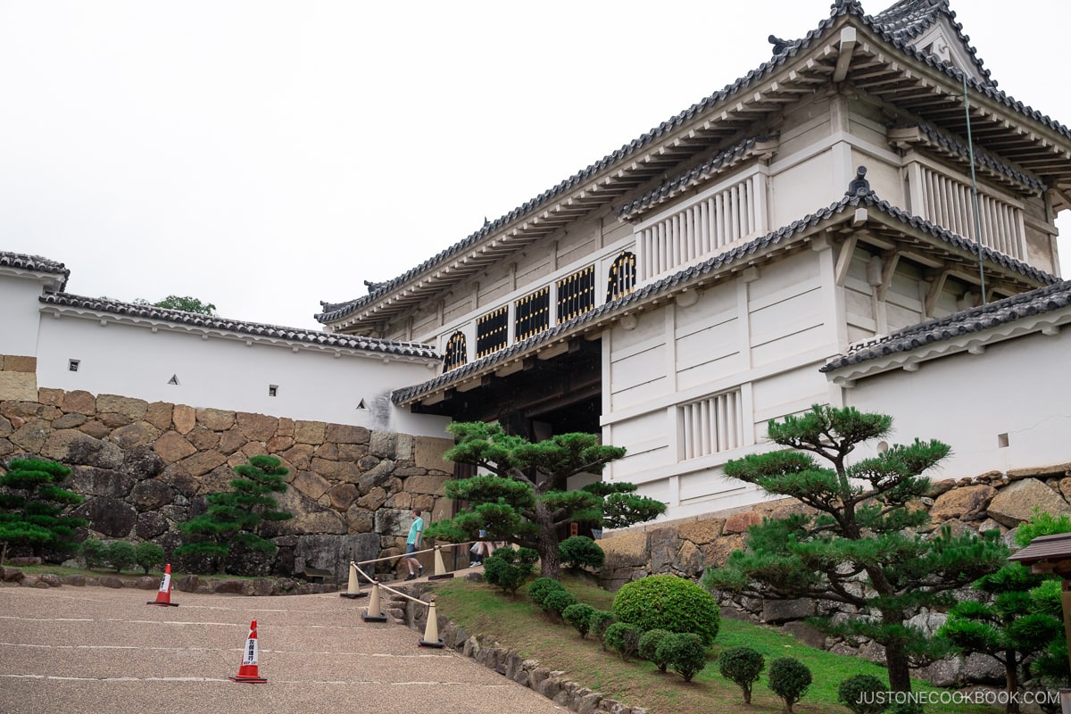 Himeji Castle walkway with tower defnse systems visible